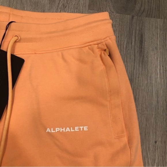 ALPHALETE Women’s Essential Core Shorts Orange Frost Size XL NWT - Picture 3 of 9